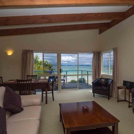 By The Bay Beachfront Apartments Mangonui Exteriör bild