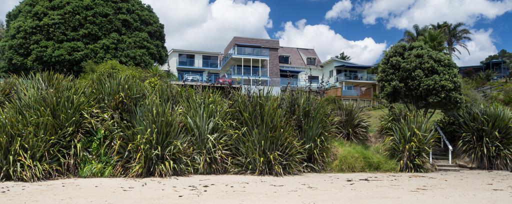 By The Bay Beachfront Apartments Mangonui Exteriör bild