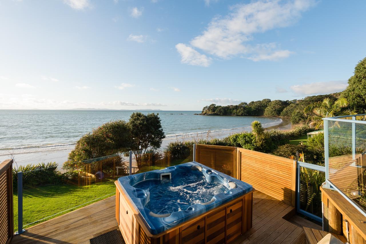 By The Bay Beachfront Apartments Mangonui Exteriör bild