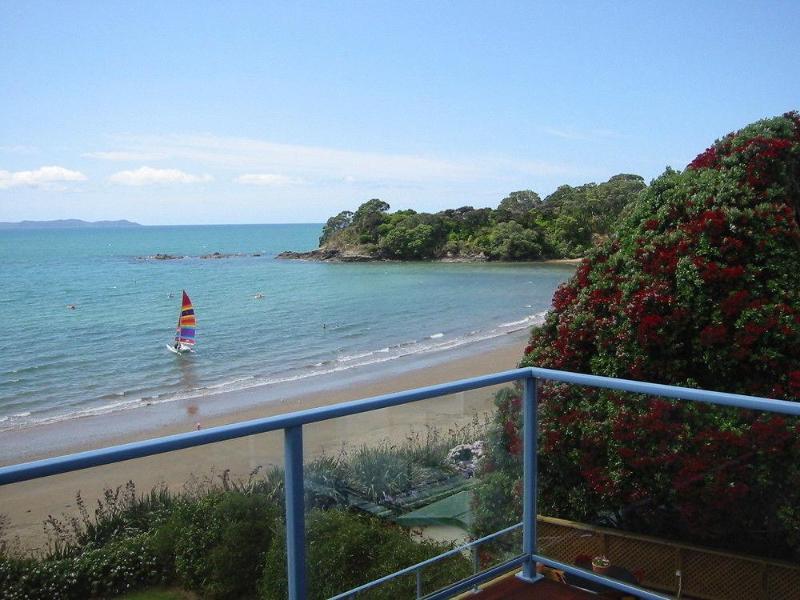 By The Bay Beachfront Apartments Mangonui Exteriör bild