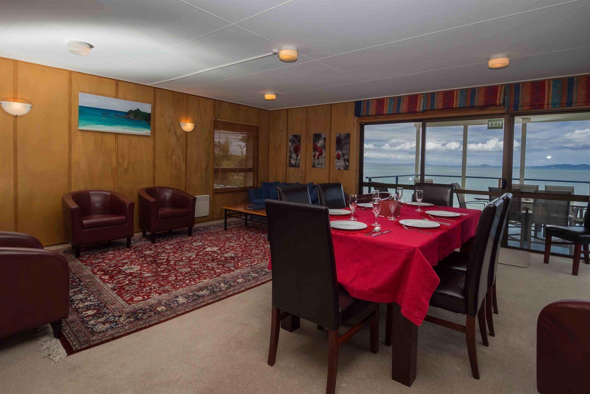 By The Bay Beachfront Apartments Mangonui Exteriör bild