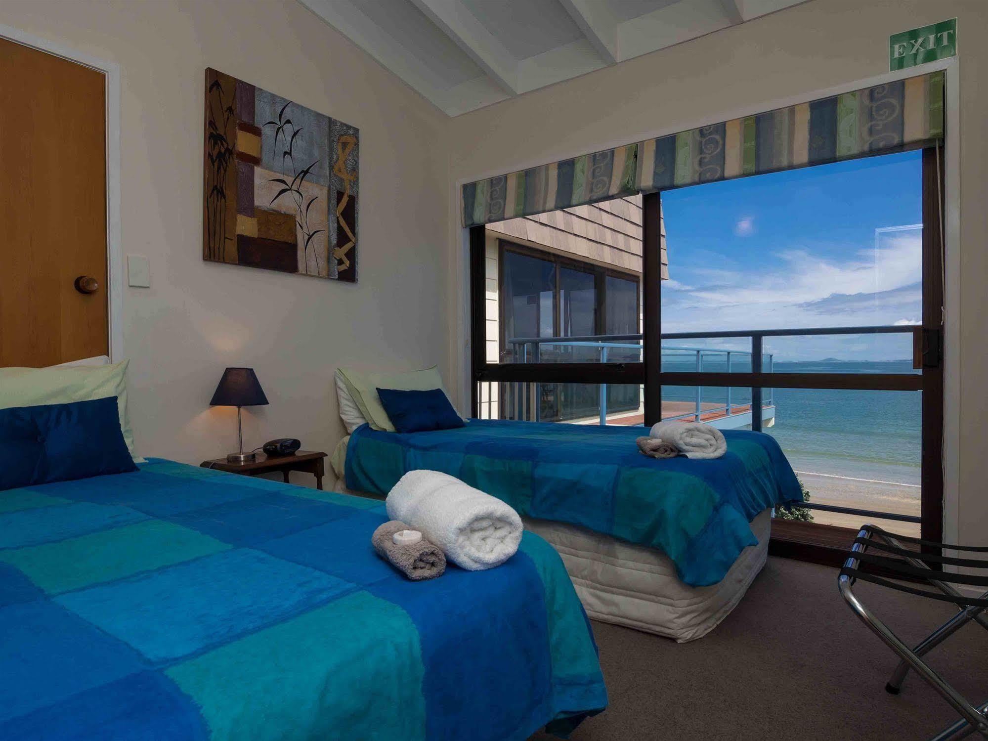 By The Bay Beachfront Apartments Mangonui Exteriör bild